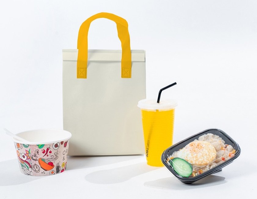 Insulated delivery bags used by food delivery riders